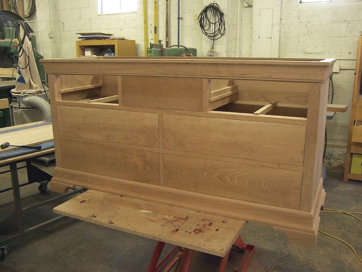 Cox Dresser