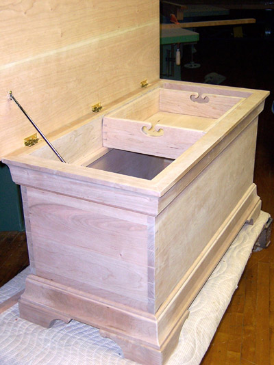 #218 Louis Philippe Blanket Chest w/tray