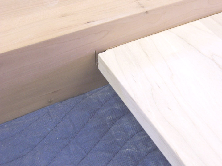 324 Contemporary Bed